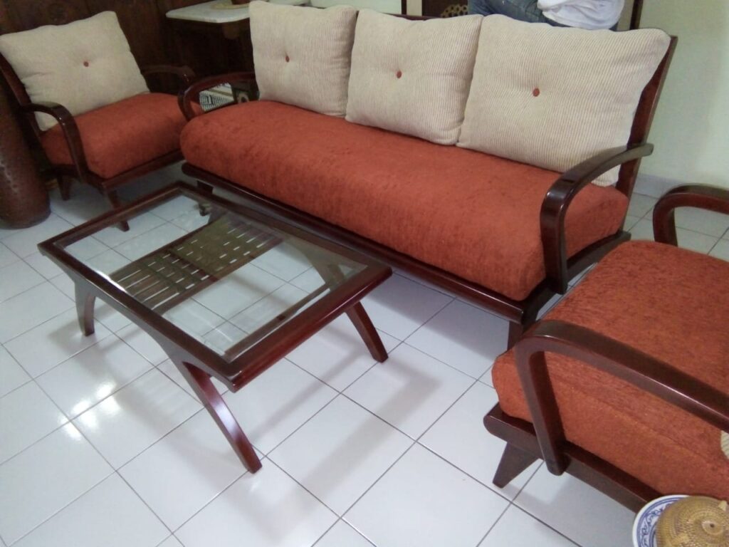 Service kursi di Antapani Bandung